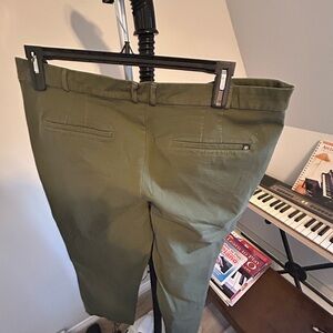 Banana Republic Olive Green Women's Chinos
